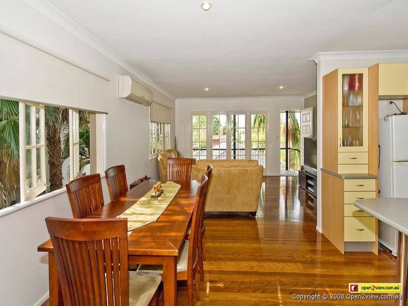 11 Holyoake Drive, Daisy Hill QLD 4127