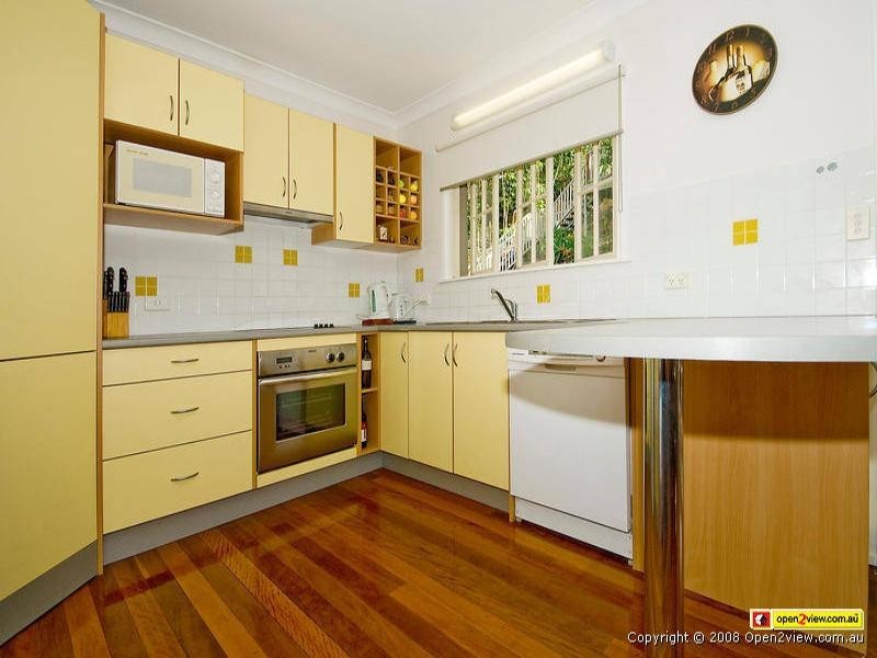 11 Holyoake Drive, Daisy Hill QLD 4127