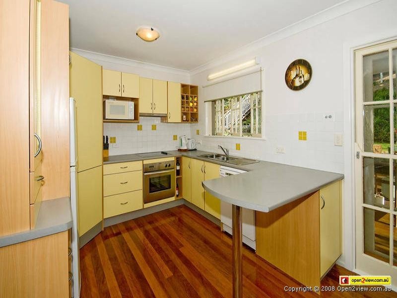 11 Holyoake Drive, Daisy Hill QLD 4127