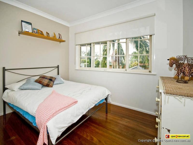 11 Holyoake Drive, Daisy Hill QLD 4127