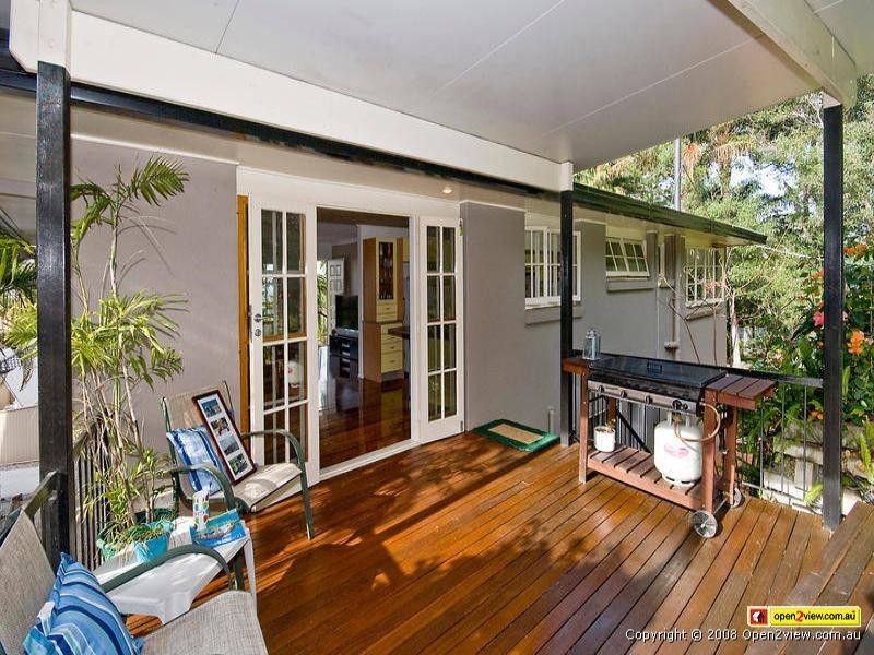 11 Holyoake Drive, Daisy Hill QLD 4127