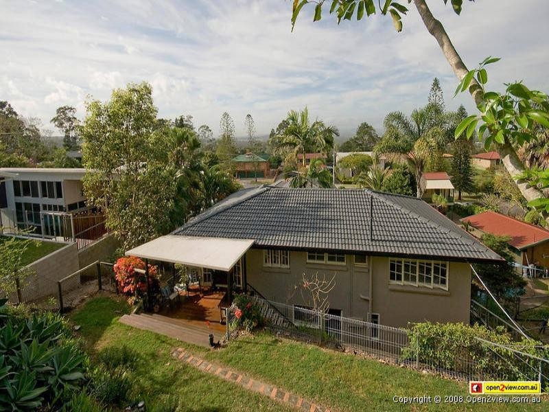 11 Holyoake Drive, Daisy Hill QLD 4127