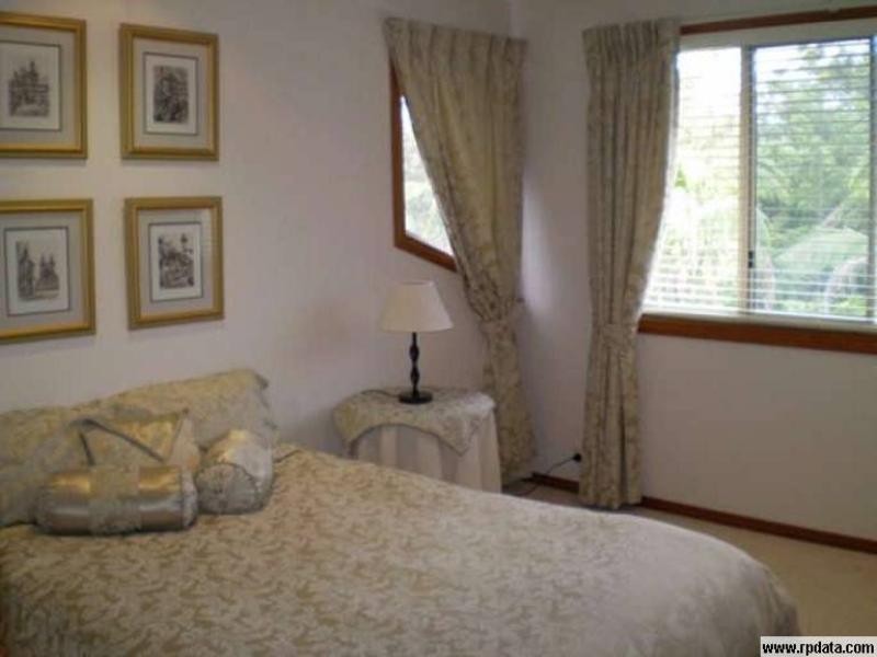 42 Trevallyan Drive, Daisy Hill QLD 4127