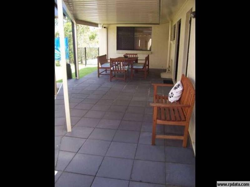 3 Jocelyn Grove, Springwood QLD 4127