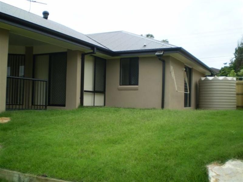 72 John Markwell Parade, Daisy Hill QLD 4127