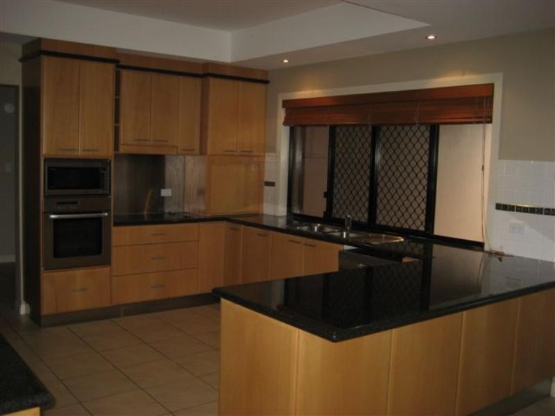 257 Springwood Road, Springwood QLD 4127