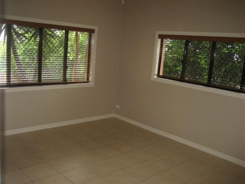 257 Springwood Road, Springwood QLD 4127