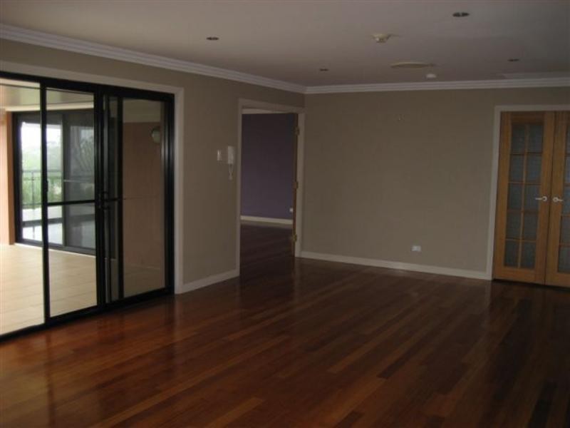 257 Springwood Road, Springwood QLD 4127