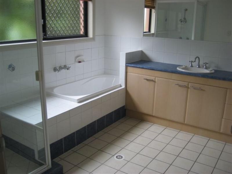 257 Springwood Road, Springwood QLD 4127