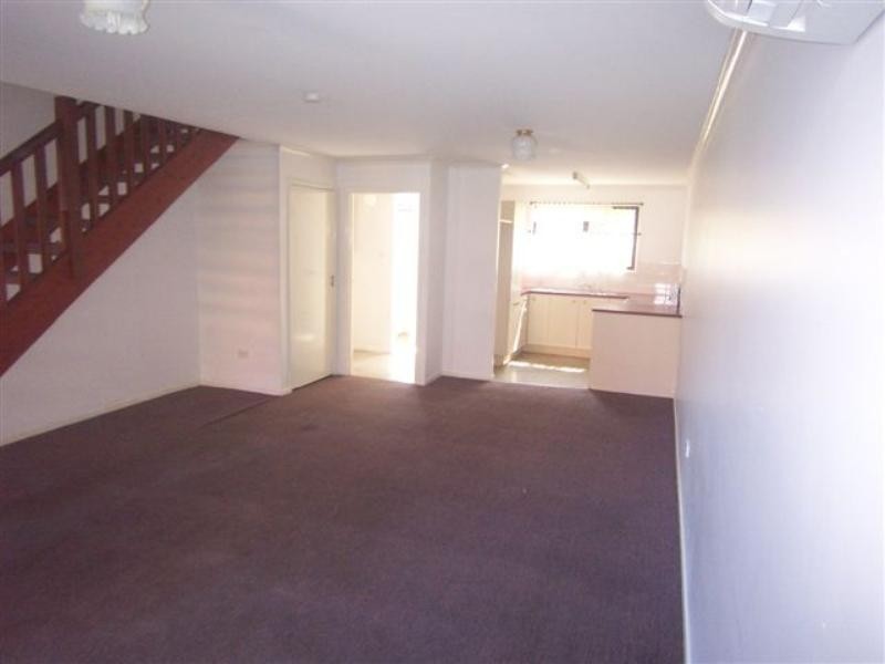 Unit 17/87 Springwood Road, Springwood QLD 4127