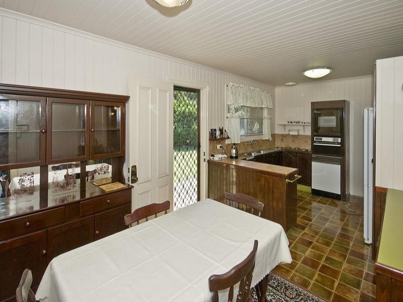 8 Jamie Grove, Springwood QLD 4127
