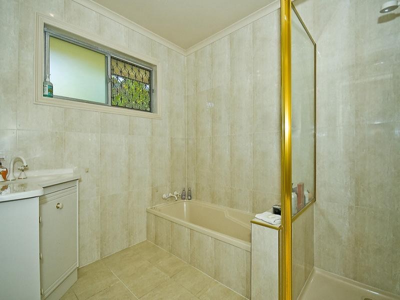 8 Jamie Grove, Springwood QLD 4127