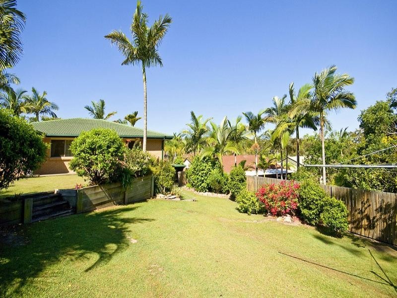 8 Jamie Grove, Springwood QLD 4127