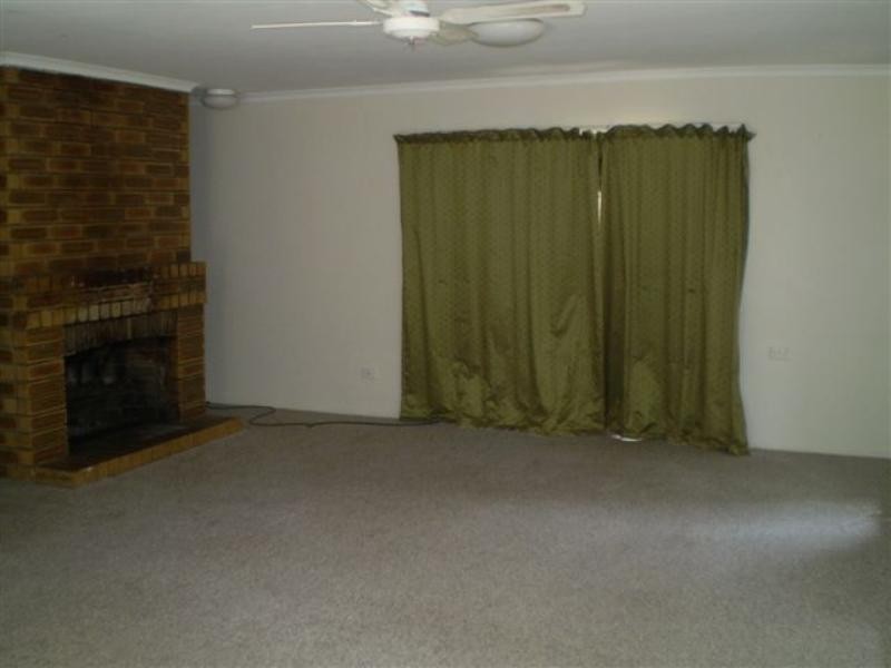 2 Nandala Street, Tanah Merah QLD 4128