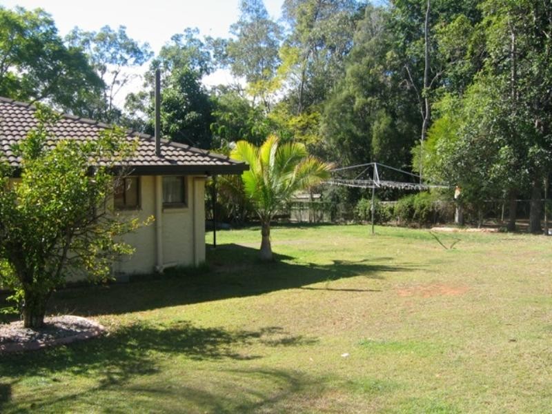 2 Nandala Street, Tanah Merah QLD 4128