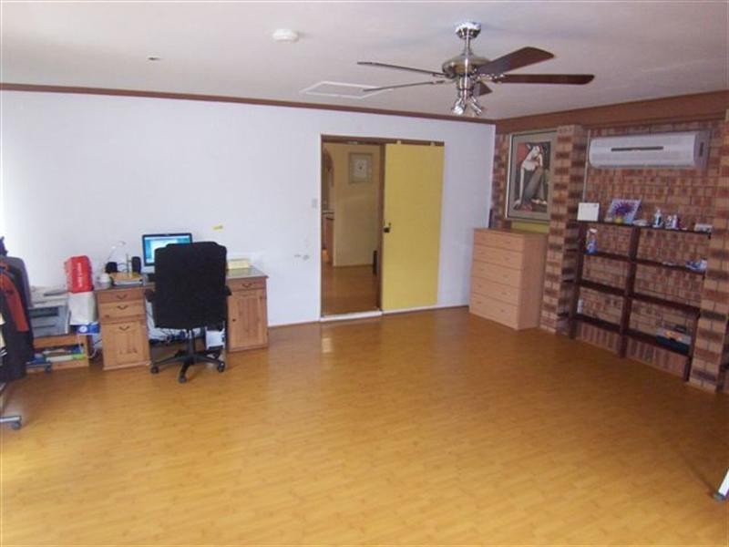 1 Stilton Court, Daisy Hill QLD 4127