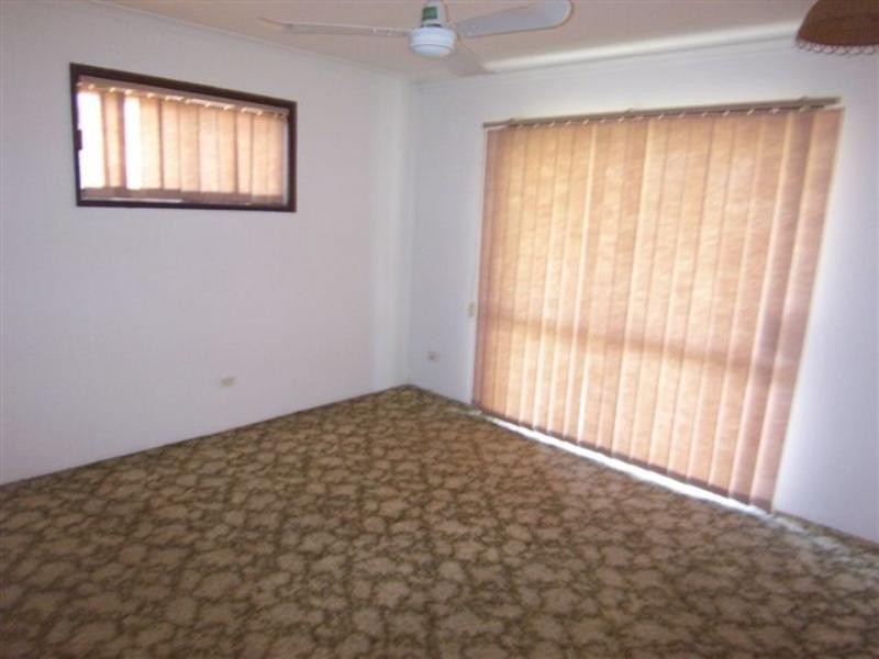 4 Merchant Street, Springwood QLD 4127