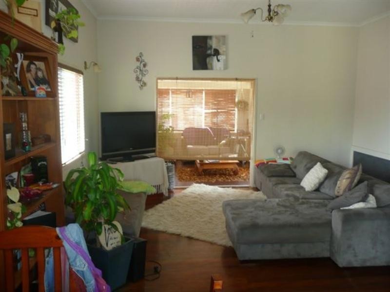 17 Eloise Avenue, Springwood QLD 4127