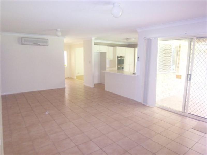 3 Wild Cotton Close, Kuraby QLD 4112