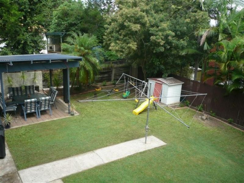 23 Lenore Crescent, Springwood QLD 4127