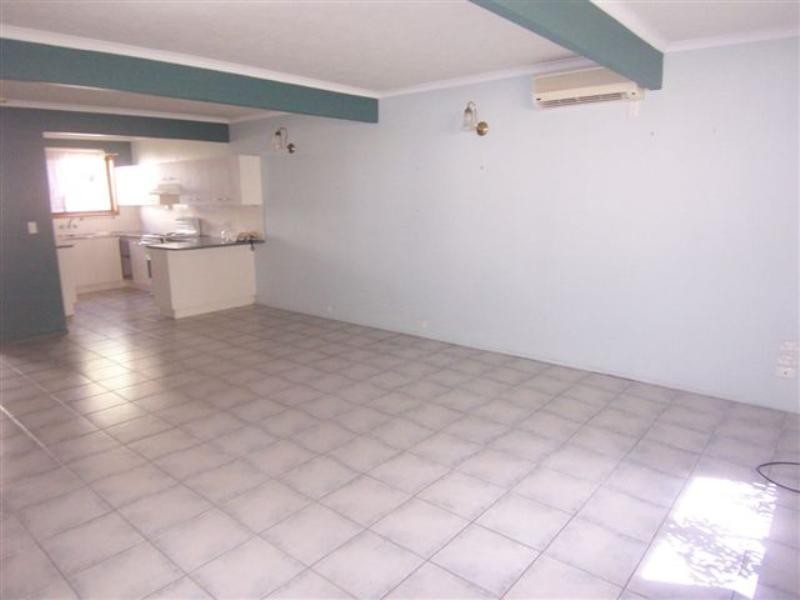 15/155 John Paul Drive, Springwood QLD 4127