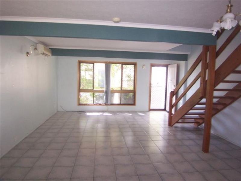 15/155 John Paul Drive, Springwood QLD 4127