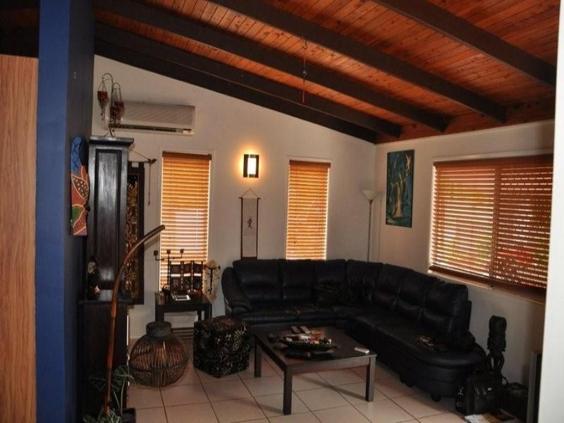 10 Haig Road, Loganlea QLD 4131