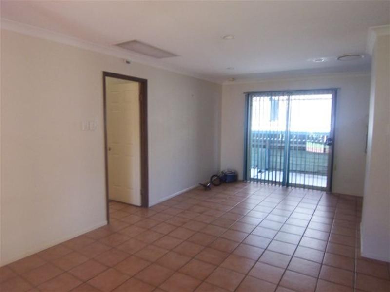 10 Jewel Court, Regents Park QLD 4118