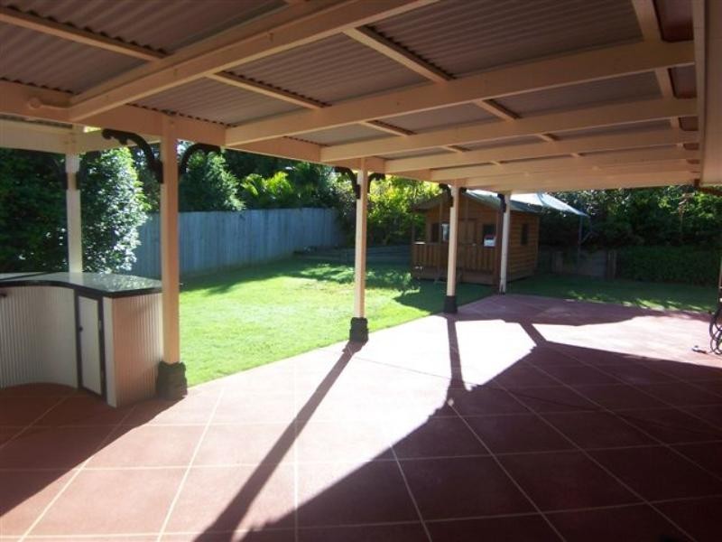 10 Jewel Court, Regents Park QLD 4118