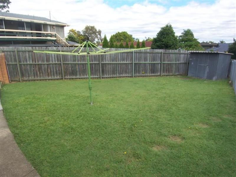 4 Walbrook Avenue, Springwood QLD 4127