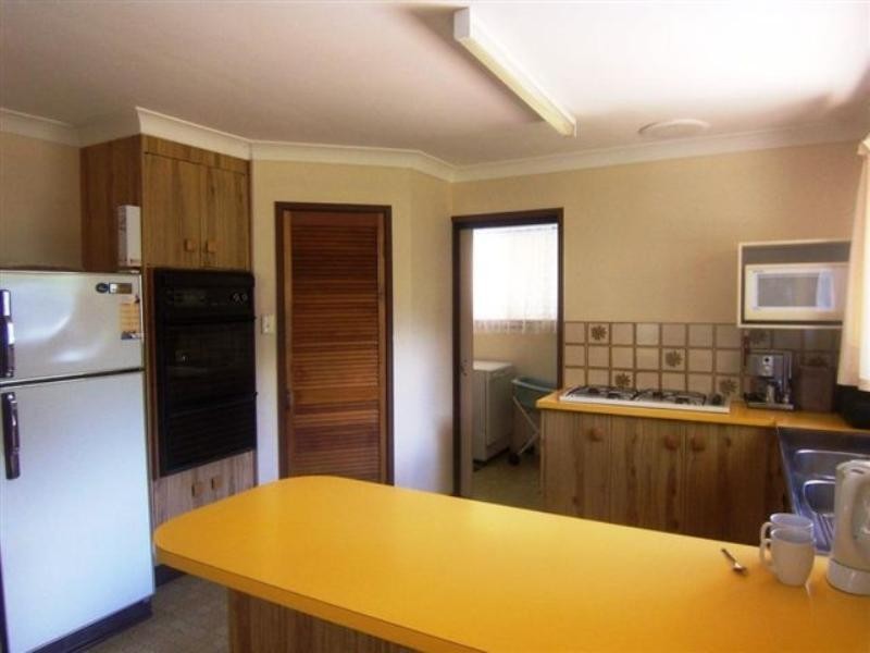 18 Jilbard Drive, Springwood QLD 4127