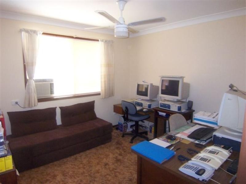 18 Jilbard Drive, Springwood QLD 4127