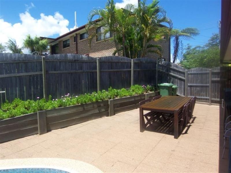 18 Jilbard Drive, Springwood QLD 4127