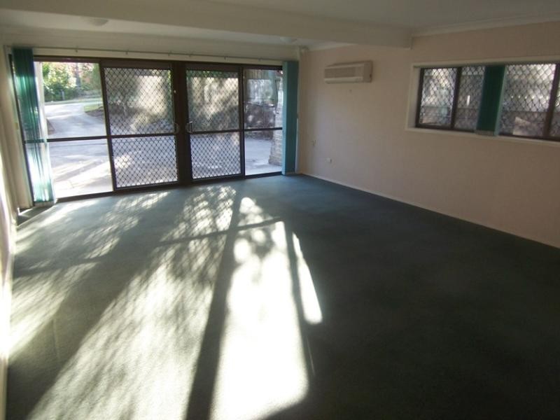 39 Clivia Crescent, Daisy Hill QLD 4127