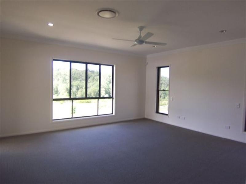 23 Charles Glen Way, Daisy Hill QLD 4127