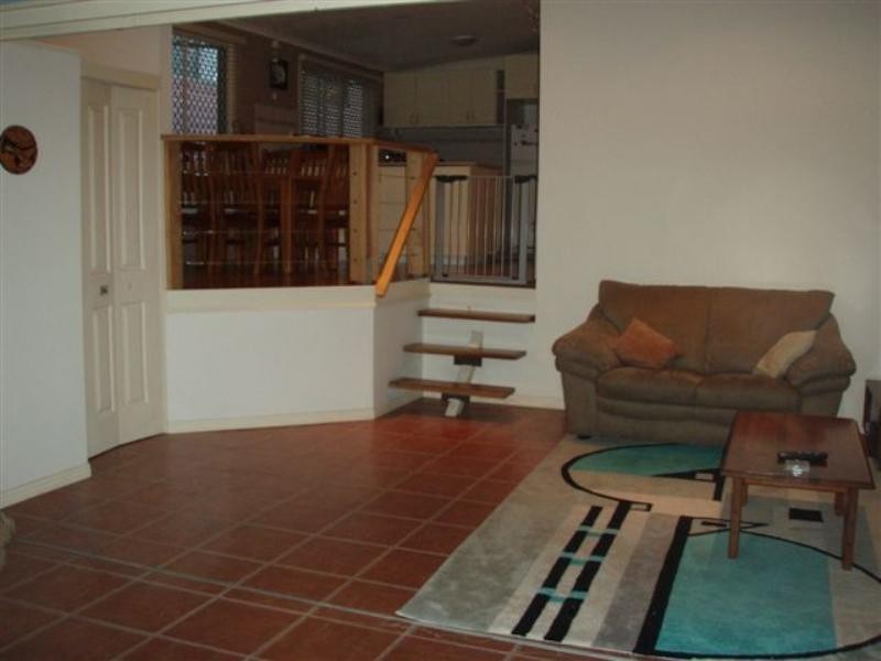 12 Cambus Street, Runcorn QLD 4113