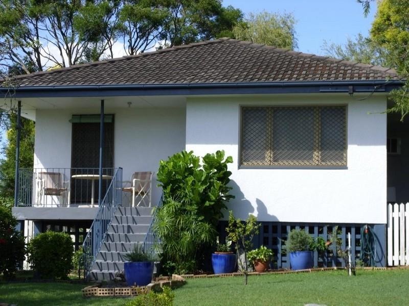 8 Avoca Street, Woodridge QLD 4114
