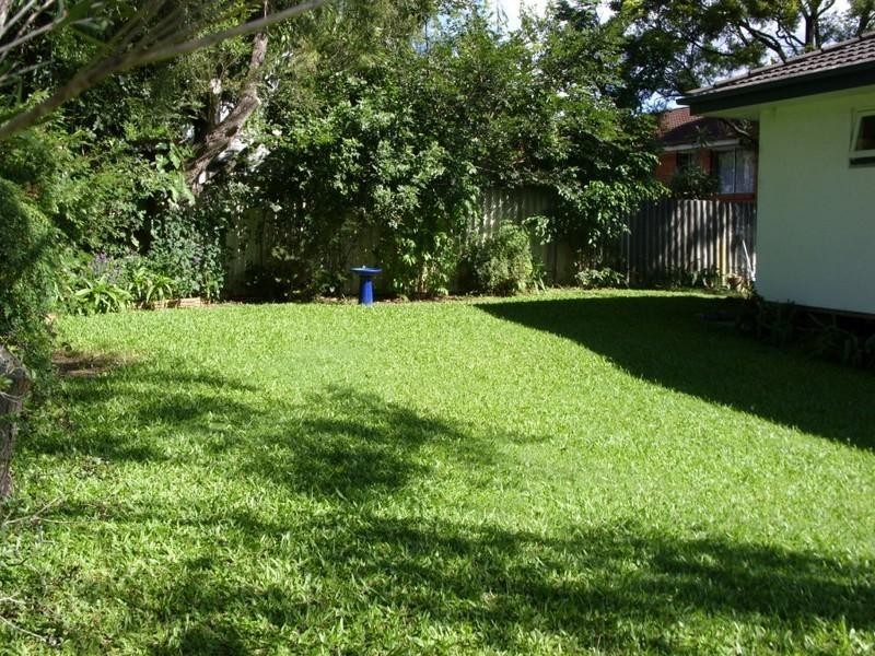 8 Avoca Street, Woodridge QLD 4114
