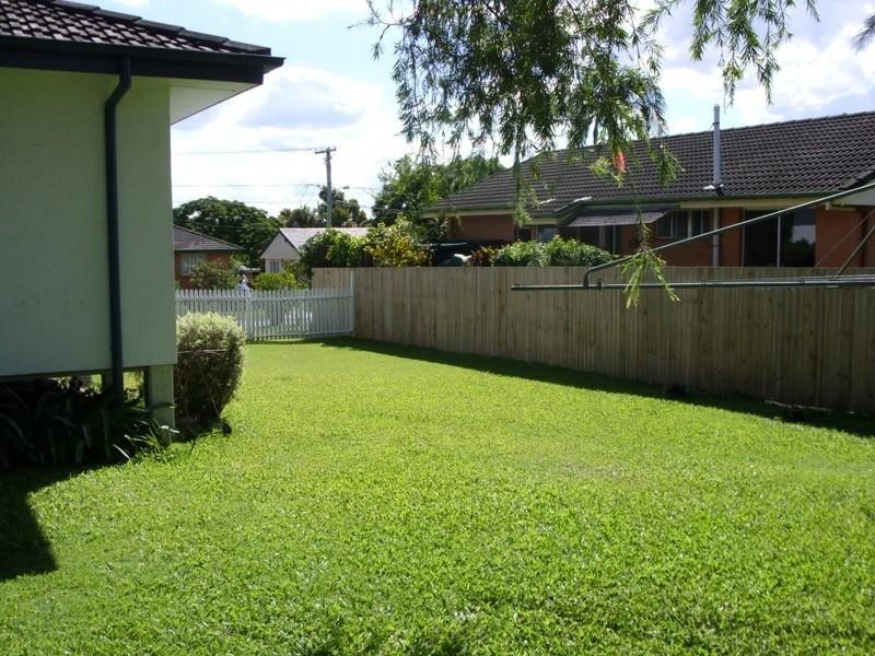 8 Avoca Street, Woodridge QLD 4114