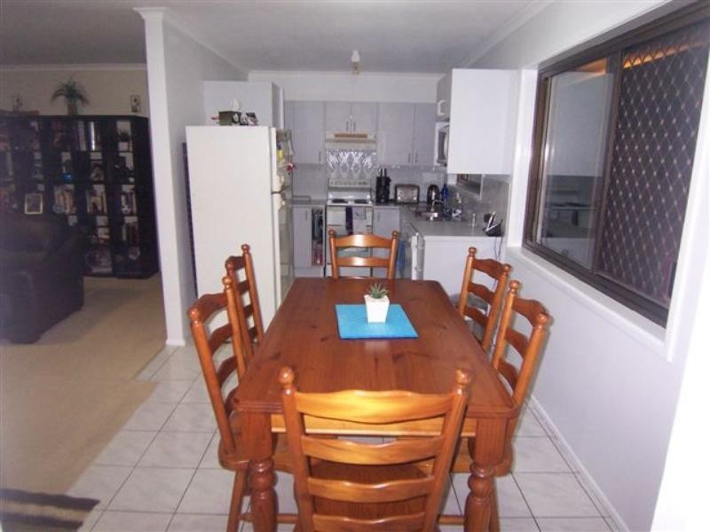 17 Raquel Avenue, Springwood QLD 4127