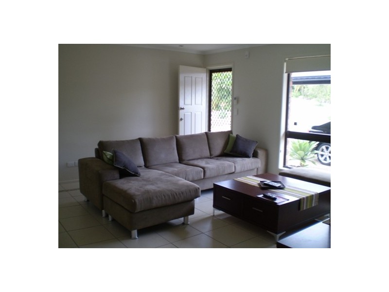 6 Osanna Street, Daisy Hill QLD 4127