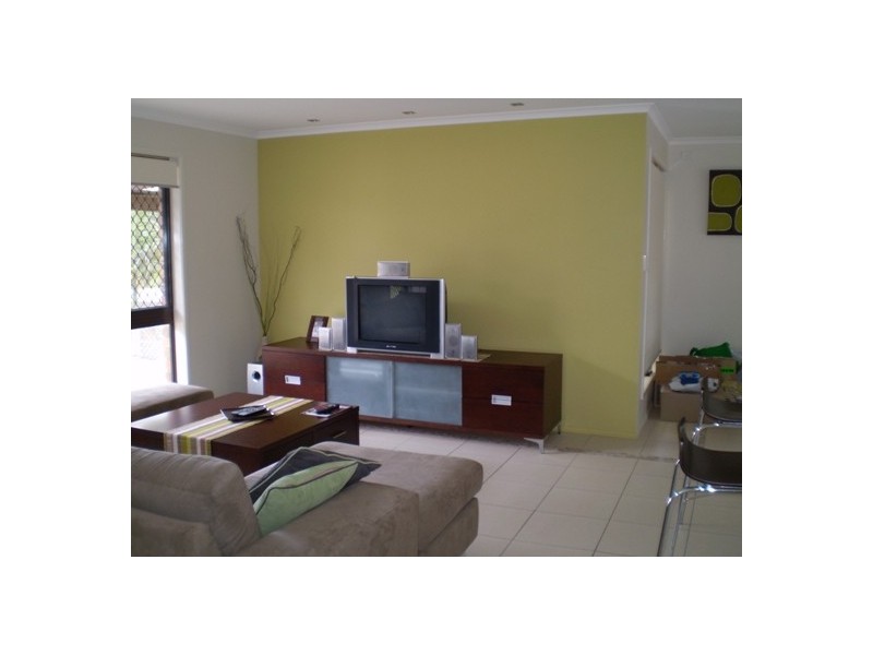 6 Osanna Street, Daisy Hill QLD 4127