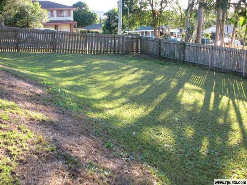 52 Dennis Road, Springwood QLD 4127
