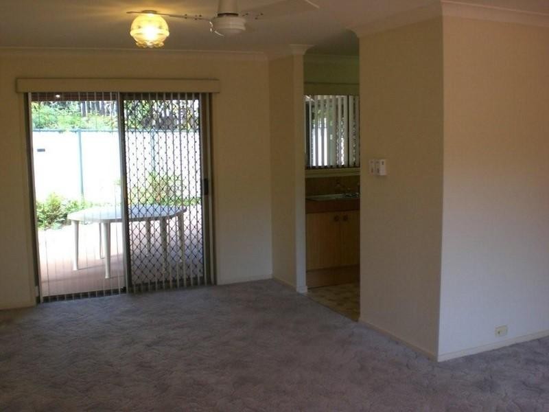 6 Jemalong Court, Springwood QLD 4127