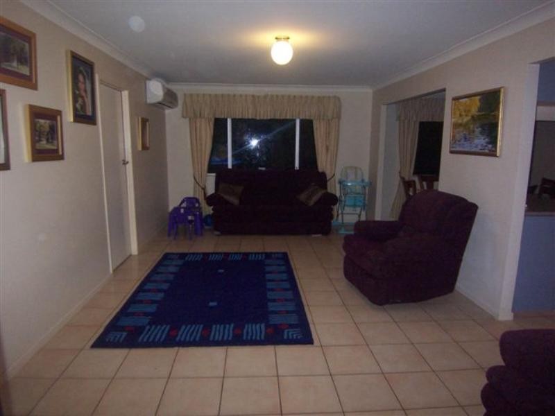 12 Edgehill Crescent, Springwood QLD 4127