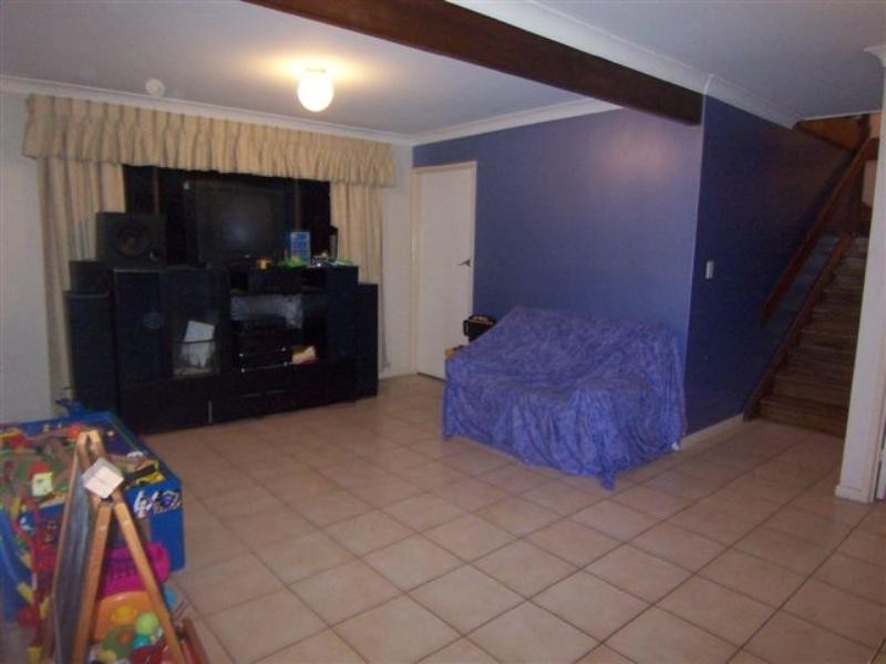 12 Edgehill Crescent, Springwood QLD 4127