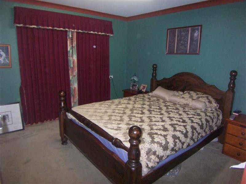 12 Edgehill Crescent, Springwood QLD 4127