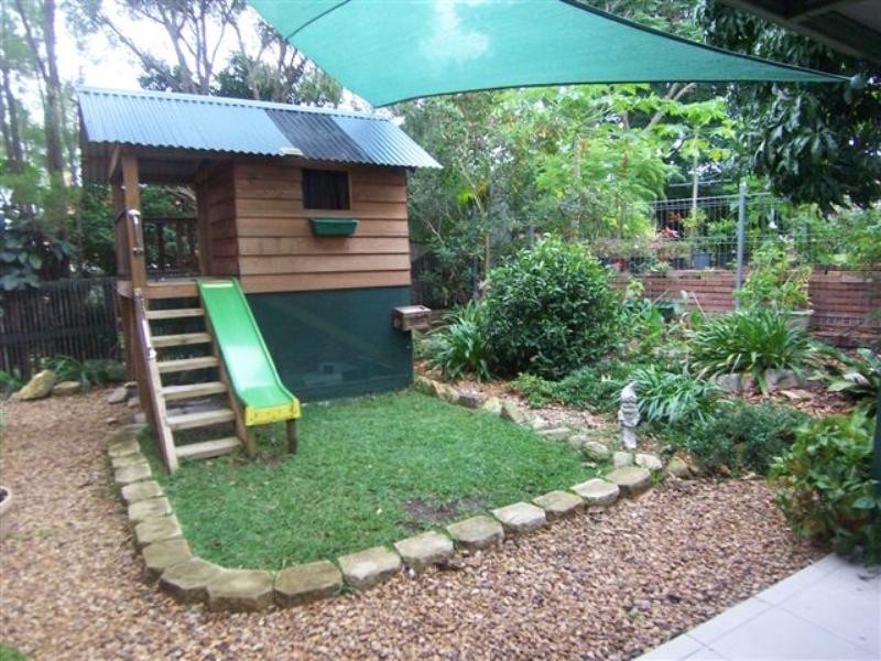 12 Edgehill Crescent, Springwood QLD 4127