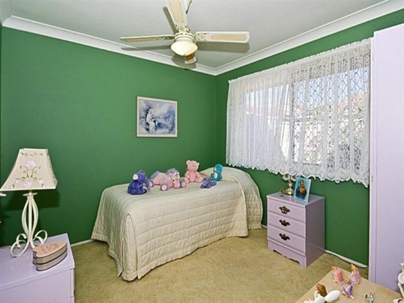 8 Jilbard Drive, Daisy Hill QLD 4127