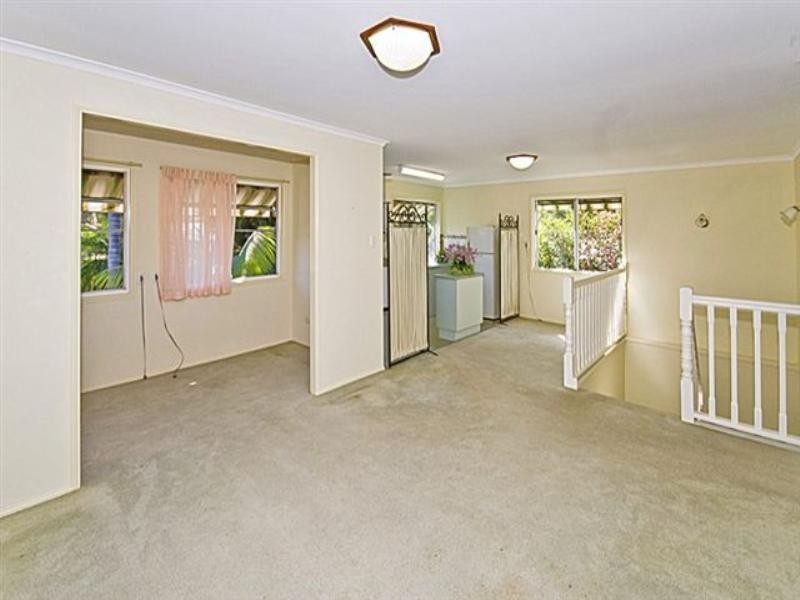 8 Jilbard Drive, Daisy Hill QLD 4127